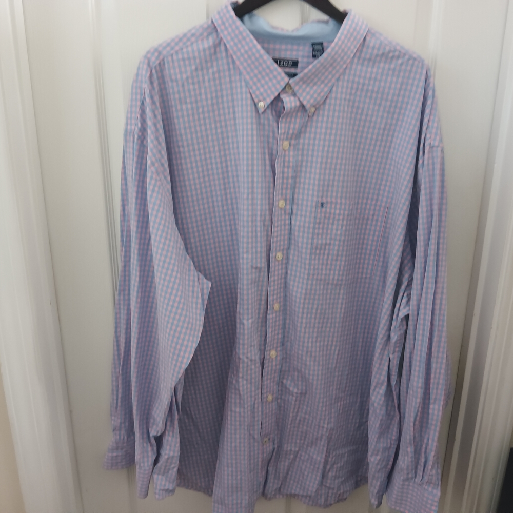 IZOD Men's Blue Checkered Shirt